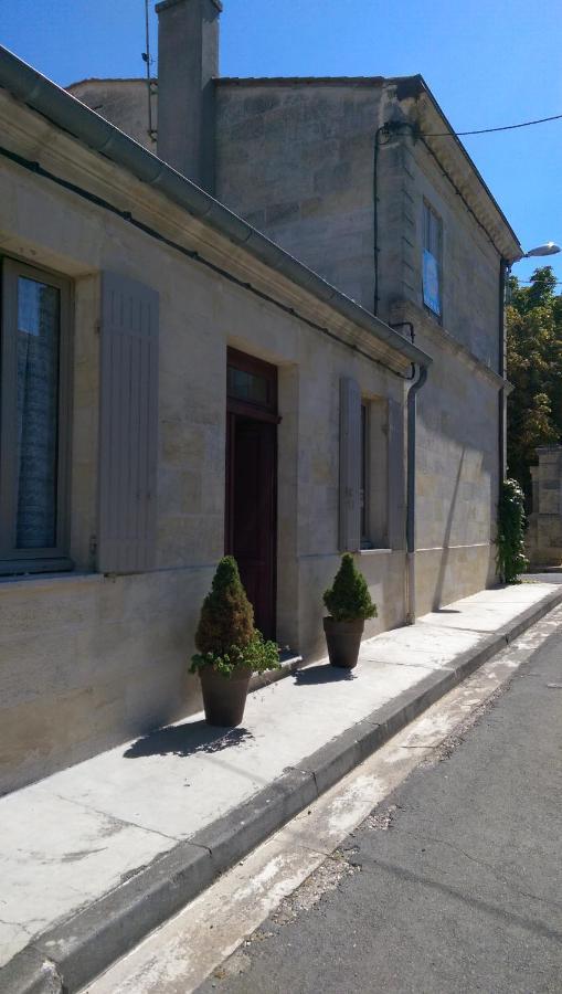 Bed and Breakfast Au Coeur Des Vignobles Saint-Estèphe Exterior foto